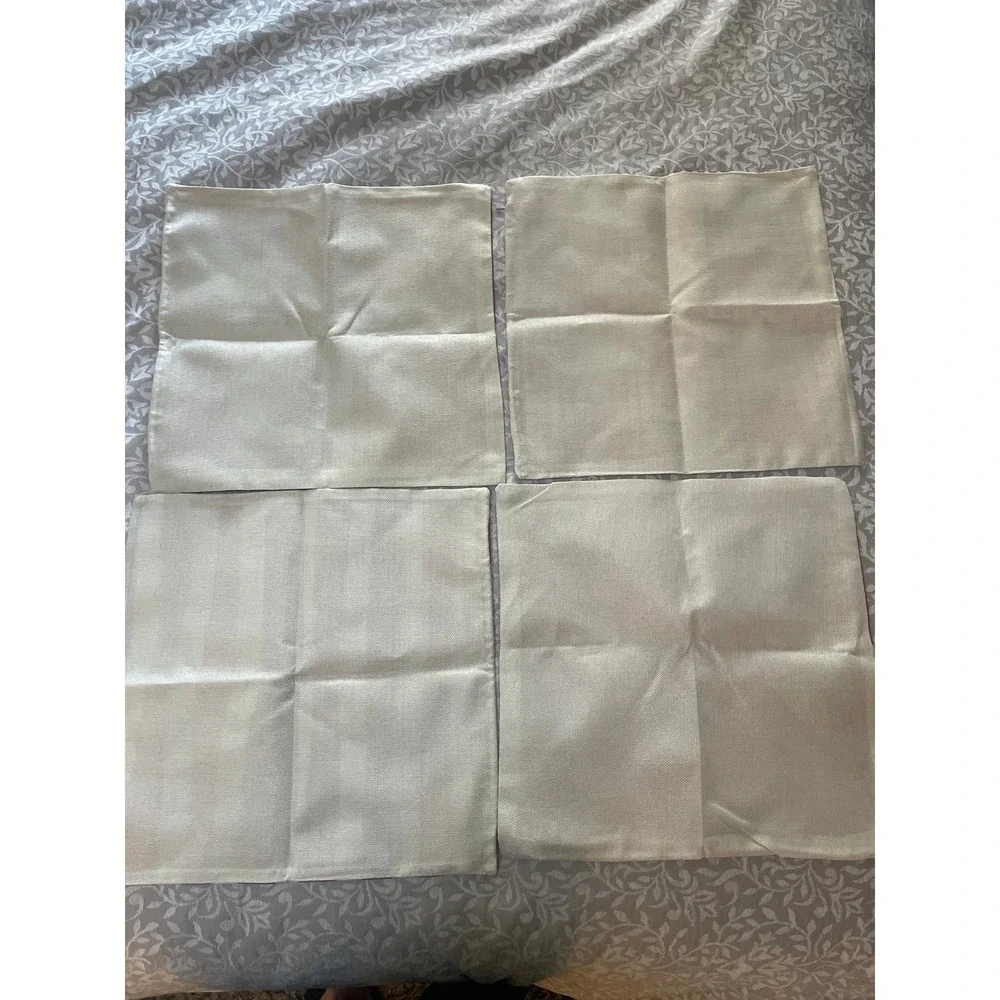 Set of 4 Festive Holiday Pillow‎ Covers (B45)